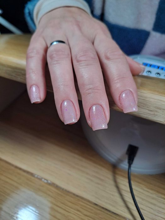 Манікюр. Нарощення. Педикюр