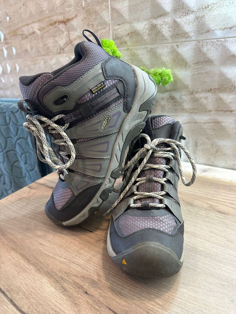 Buty trekkingowe Keen r. 38,5 25 cm