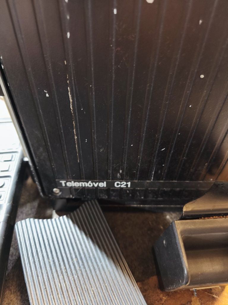 Vendo 2 telemóveis antigos