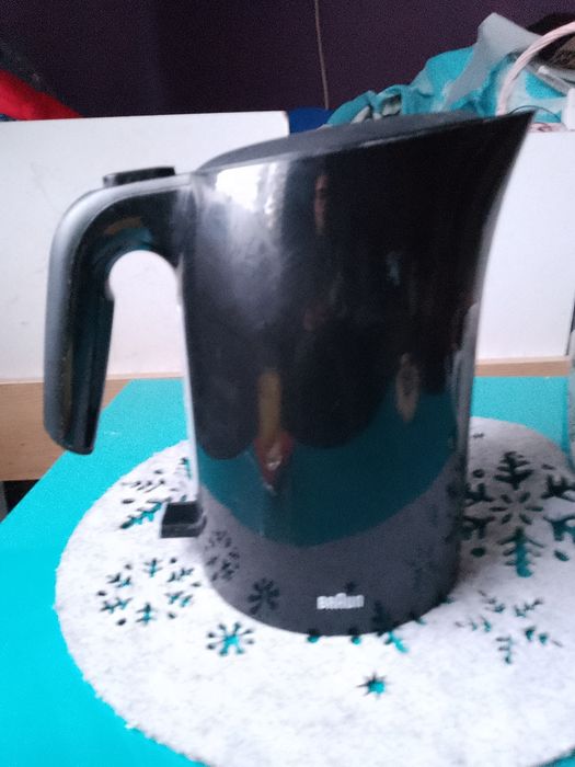 Czajnik elektryczny Braun WK301A