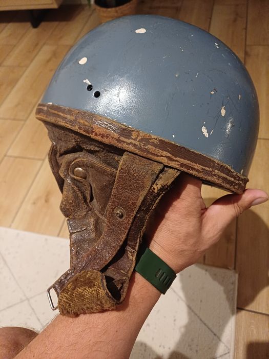 Kask motocyklowy orzeszek PRL topek