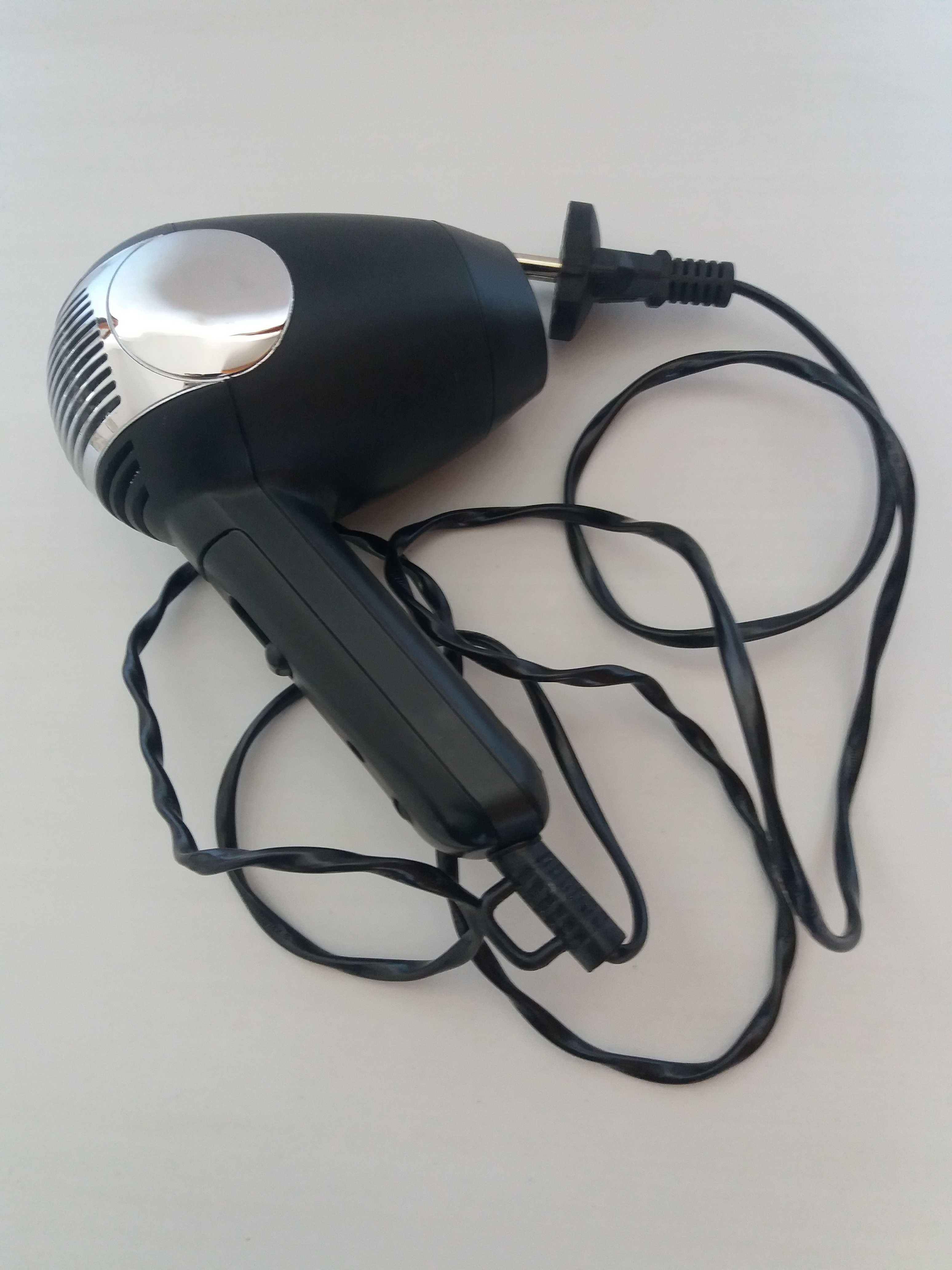 Secador de cabelo.