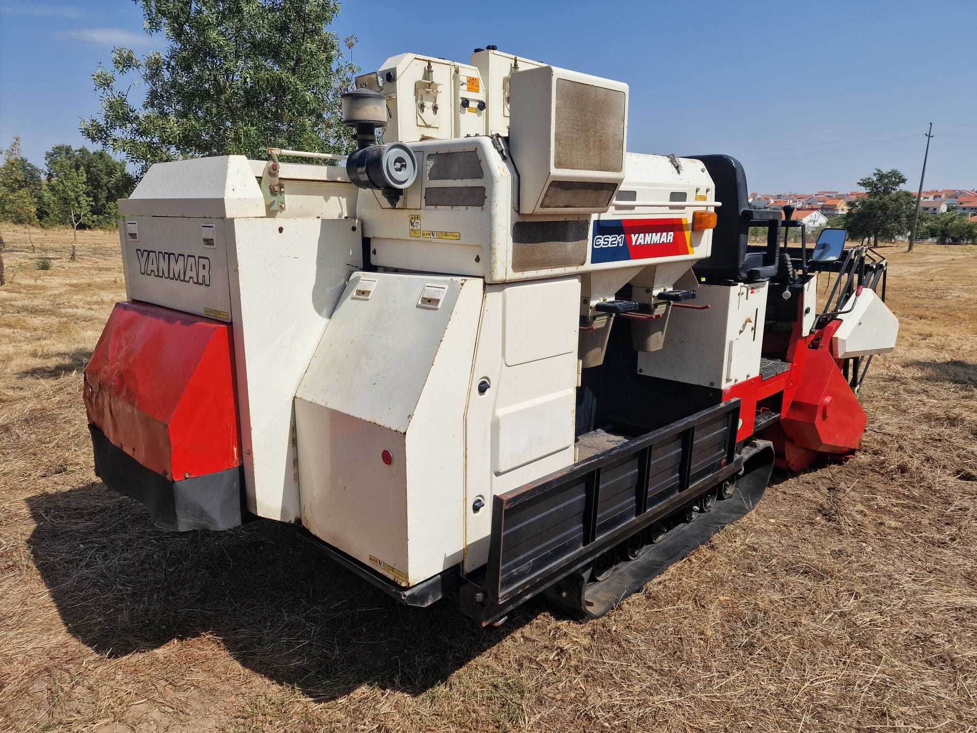 Mini Ceifeira Debulhadora Yanmar CS21 - Japão