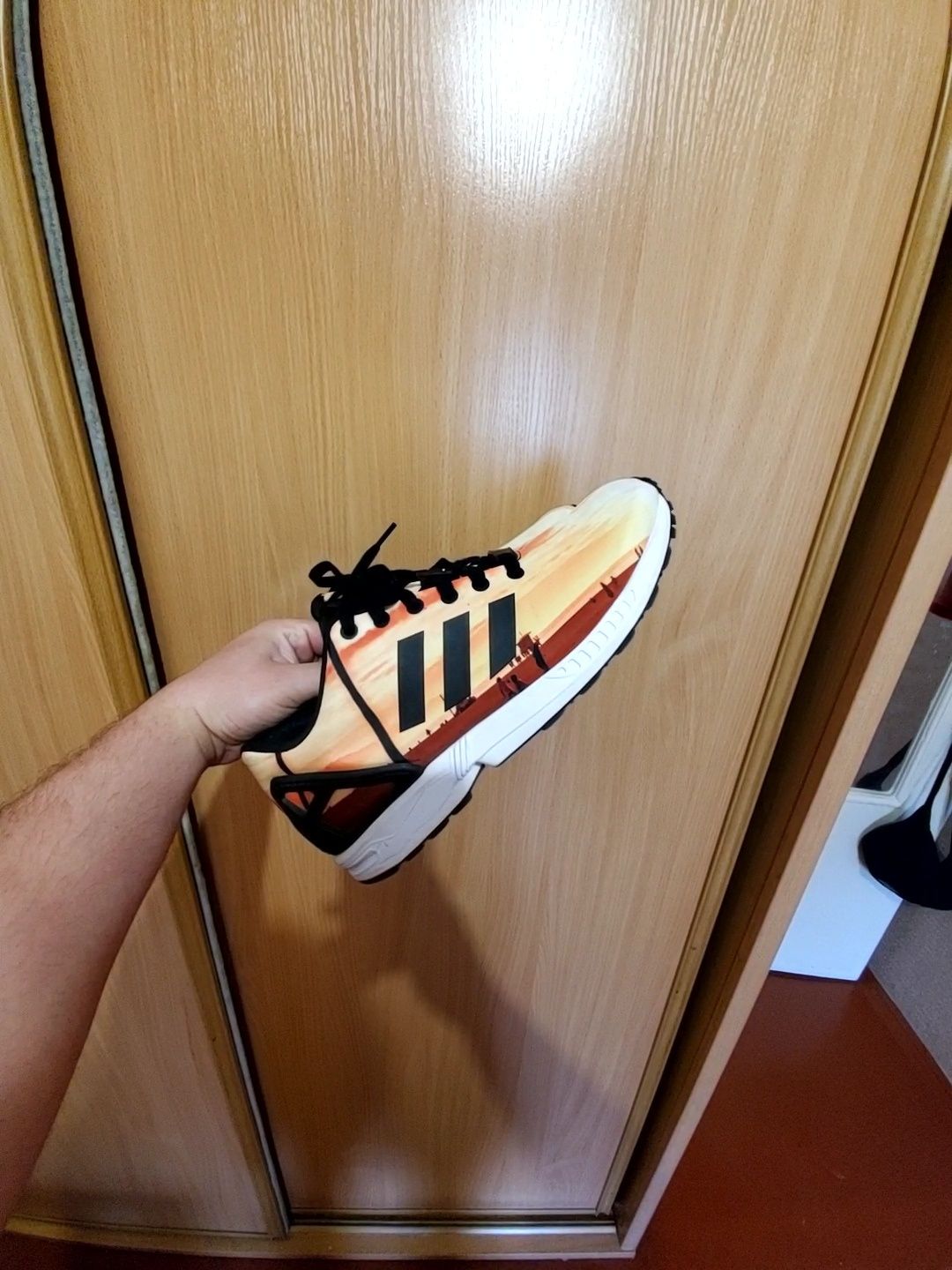 Оригінальні яскраві кросівки Adidas zx flux 43