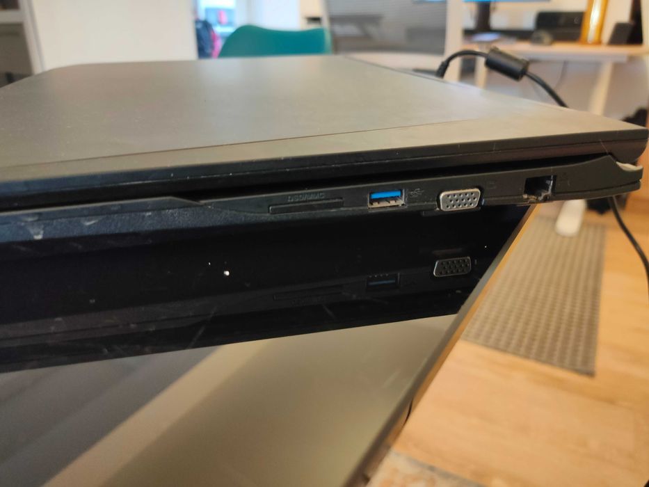 Laptop 17 Clevo N170RD i7-6700HQ 2.6GHz, RAM 16Gb, HDD 500Gb