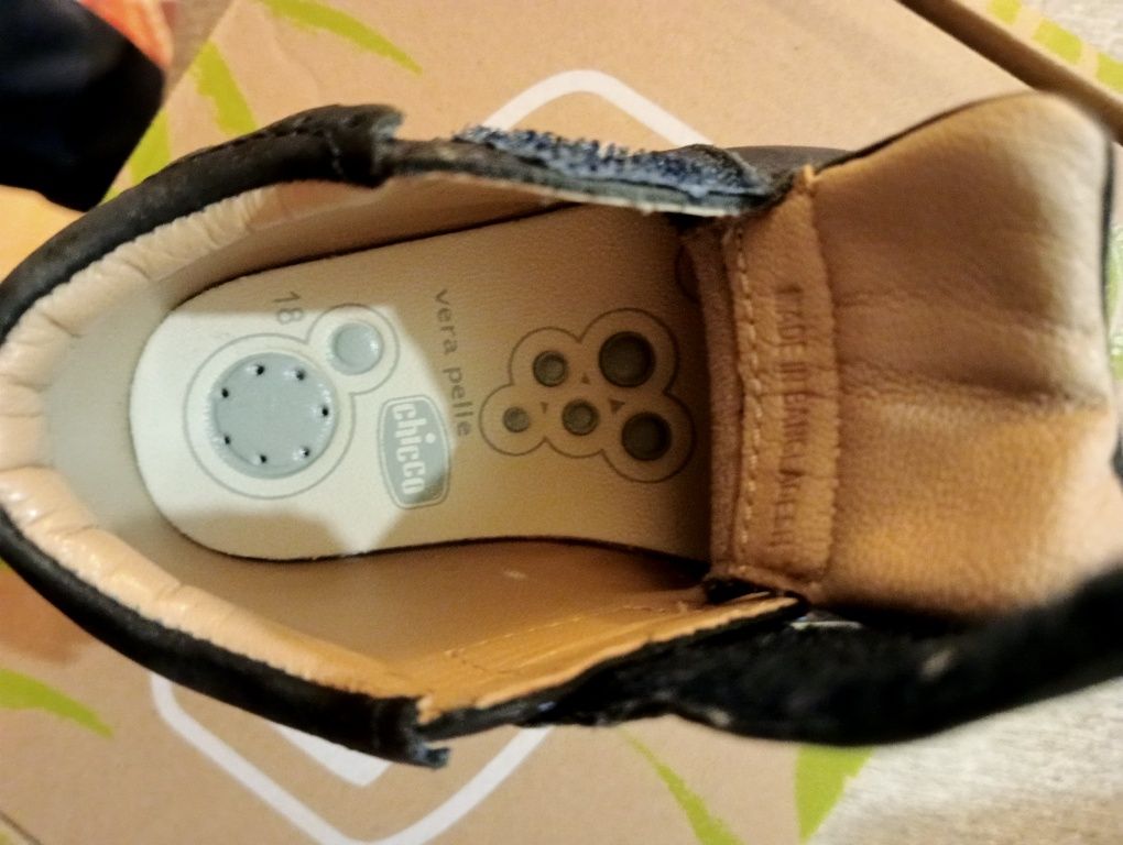 Vendo sapatos da Chicco novos n 18