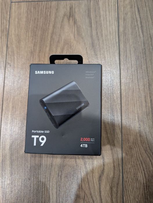 Samsung SSD Shield T9 4TB зовнішній накопичувач USB type-c 3.2