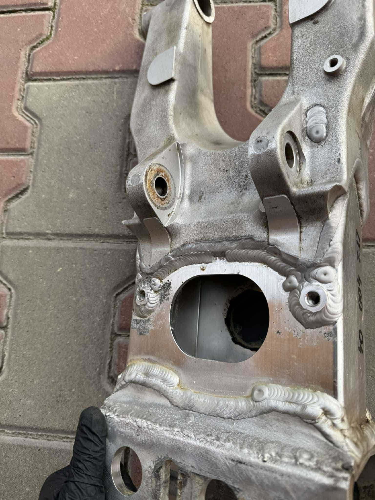 wahacz zawieszenie tyl tylne Suzuki LTZ 400 r 03-08