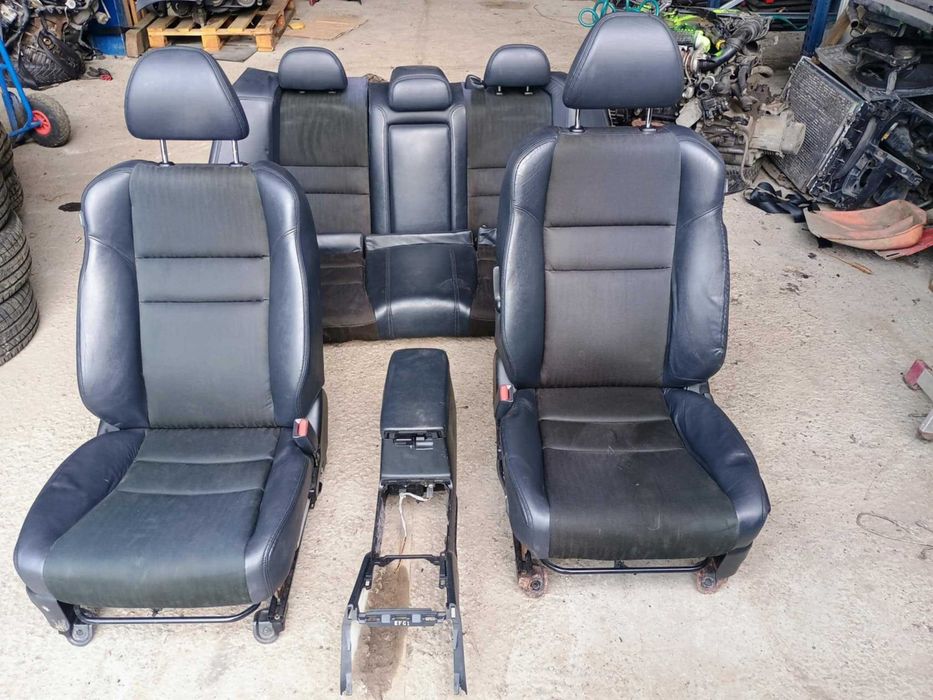 Fotele Siedzenia Komplet Pół skóra Honda Accord VII SEDAN