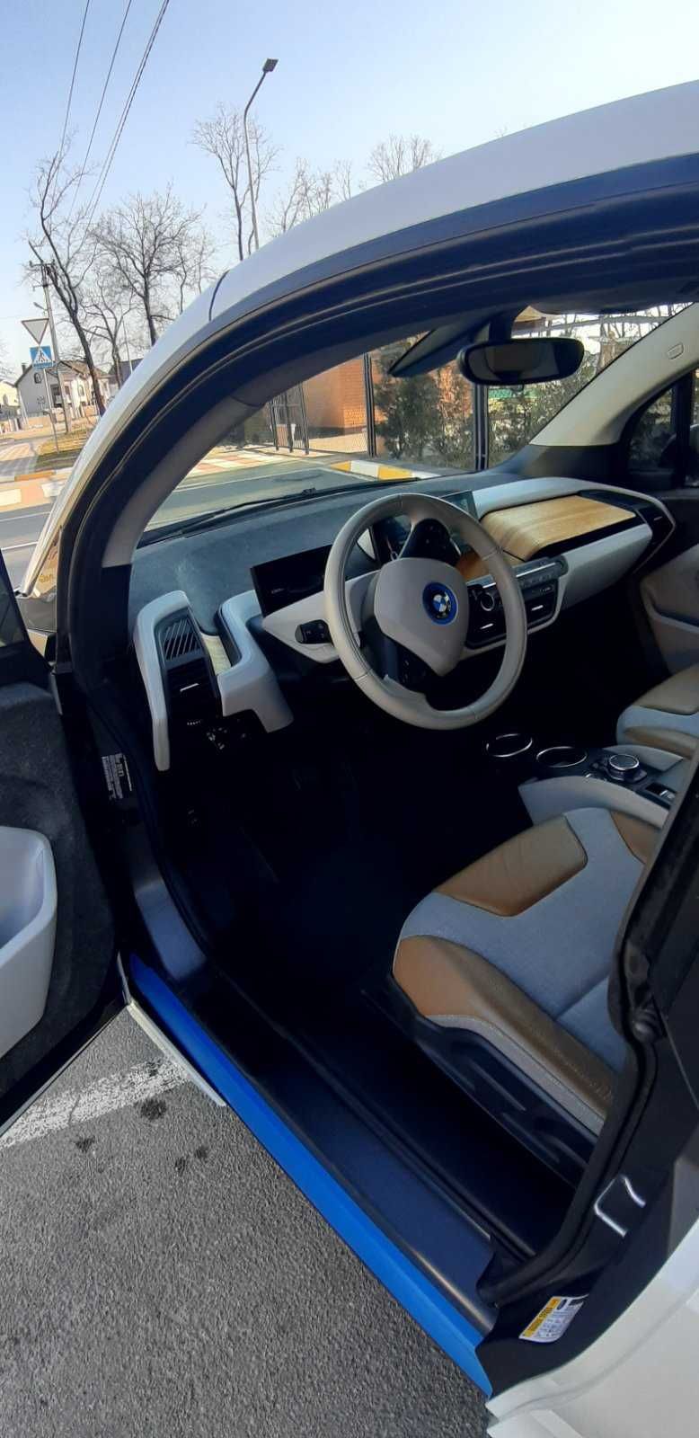 Продам авто BMW I3