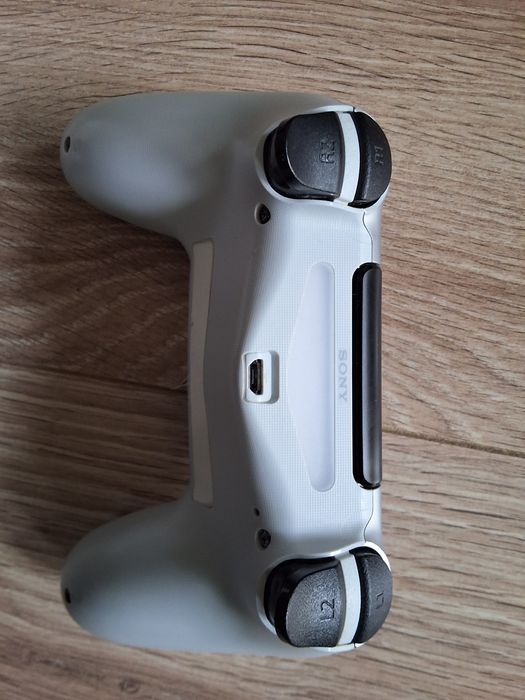 Pad do PS4 DualShock srebrny