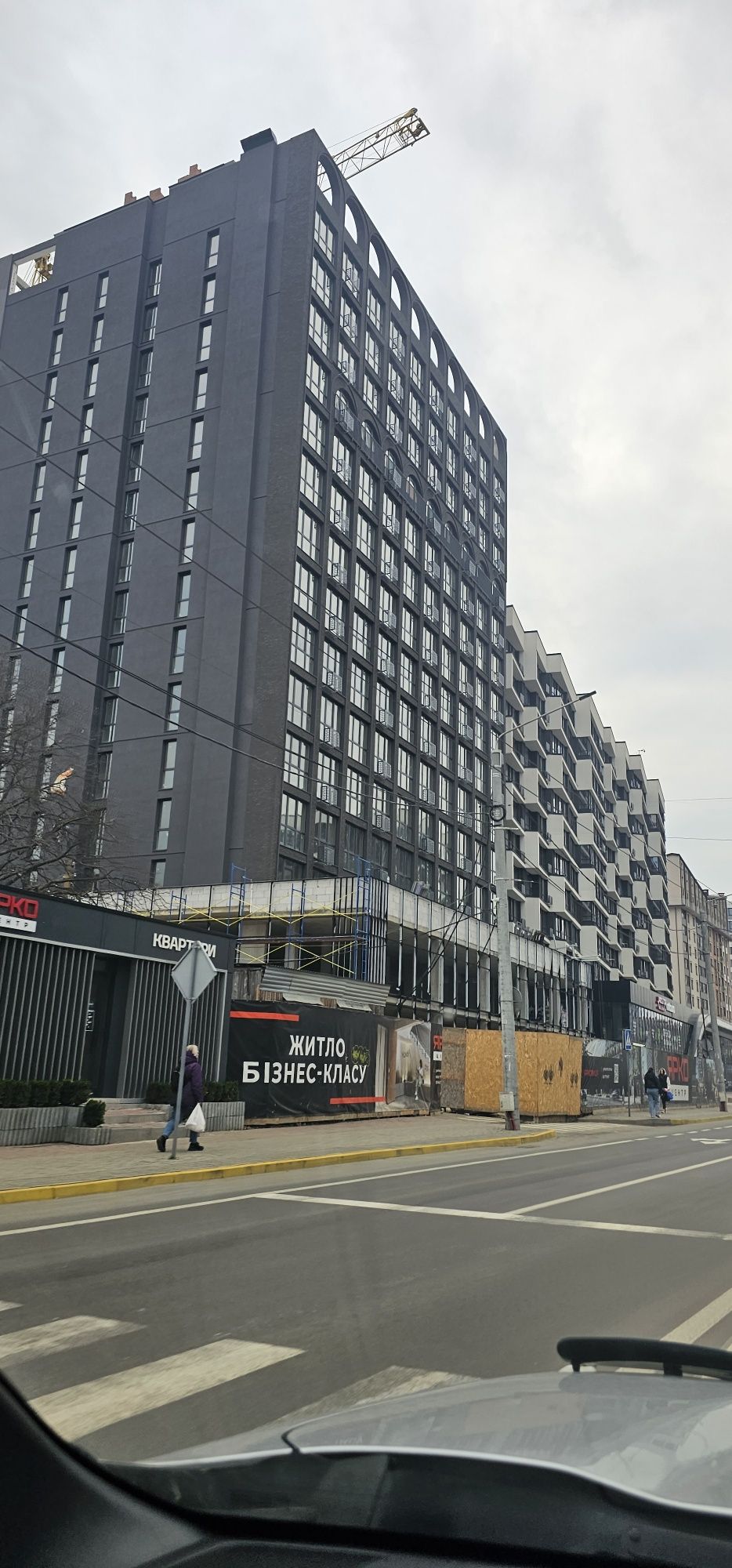 Дешева 2 кімнатна в самому центрі (Ярко центр)