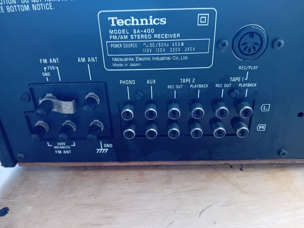Technics amplituner SA 400.