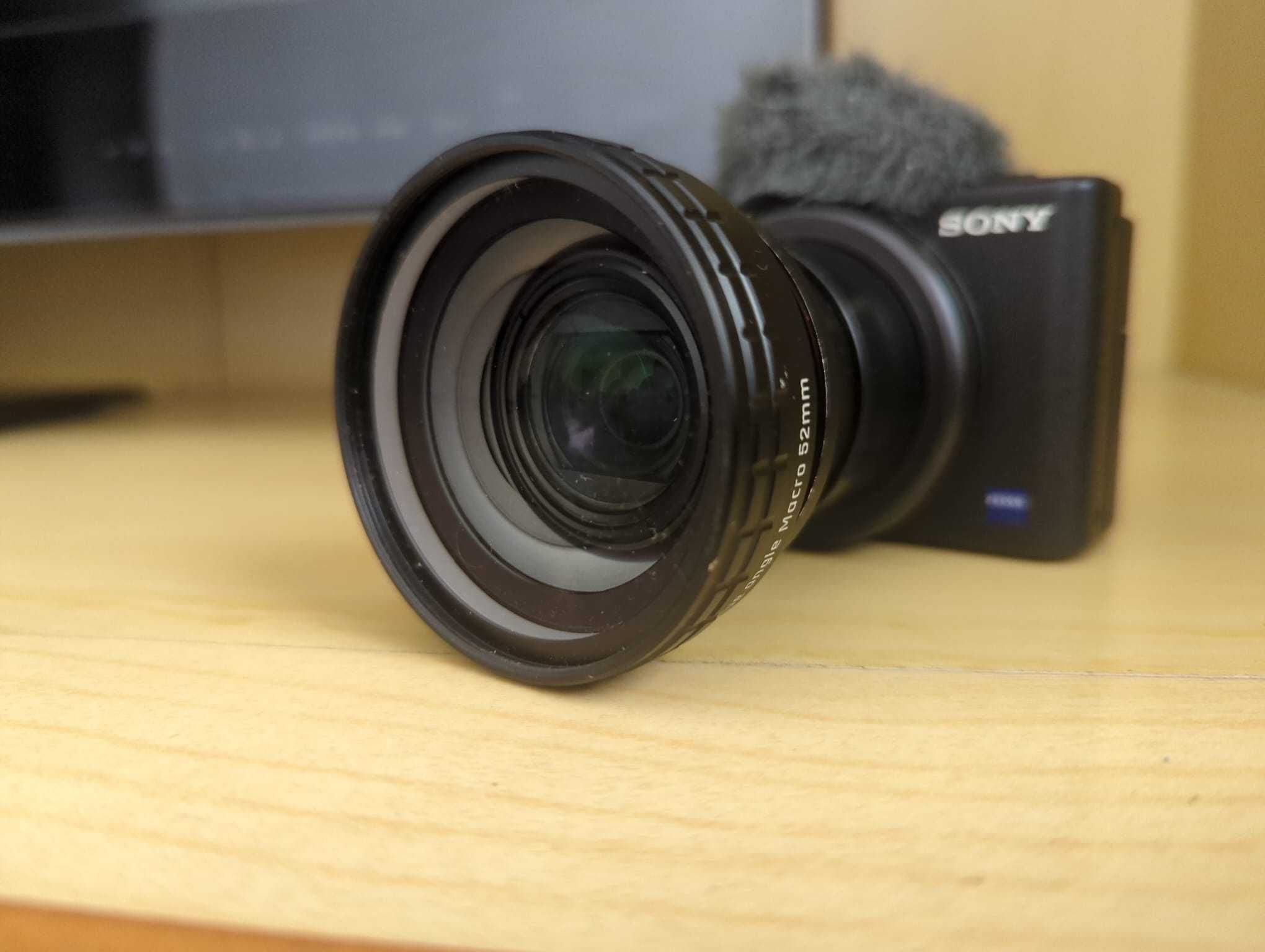 Sony ZV1 + Ulanzi WL-1 Wide