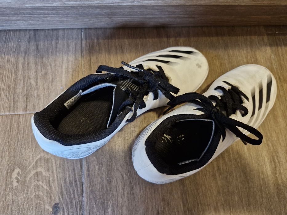 Buty sportowe halówki Adidas