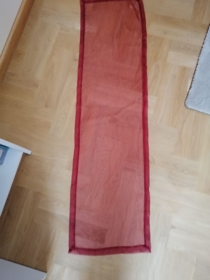 Bieżnik na stół nowy