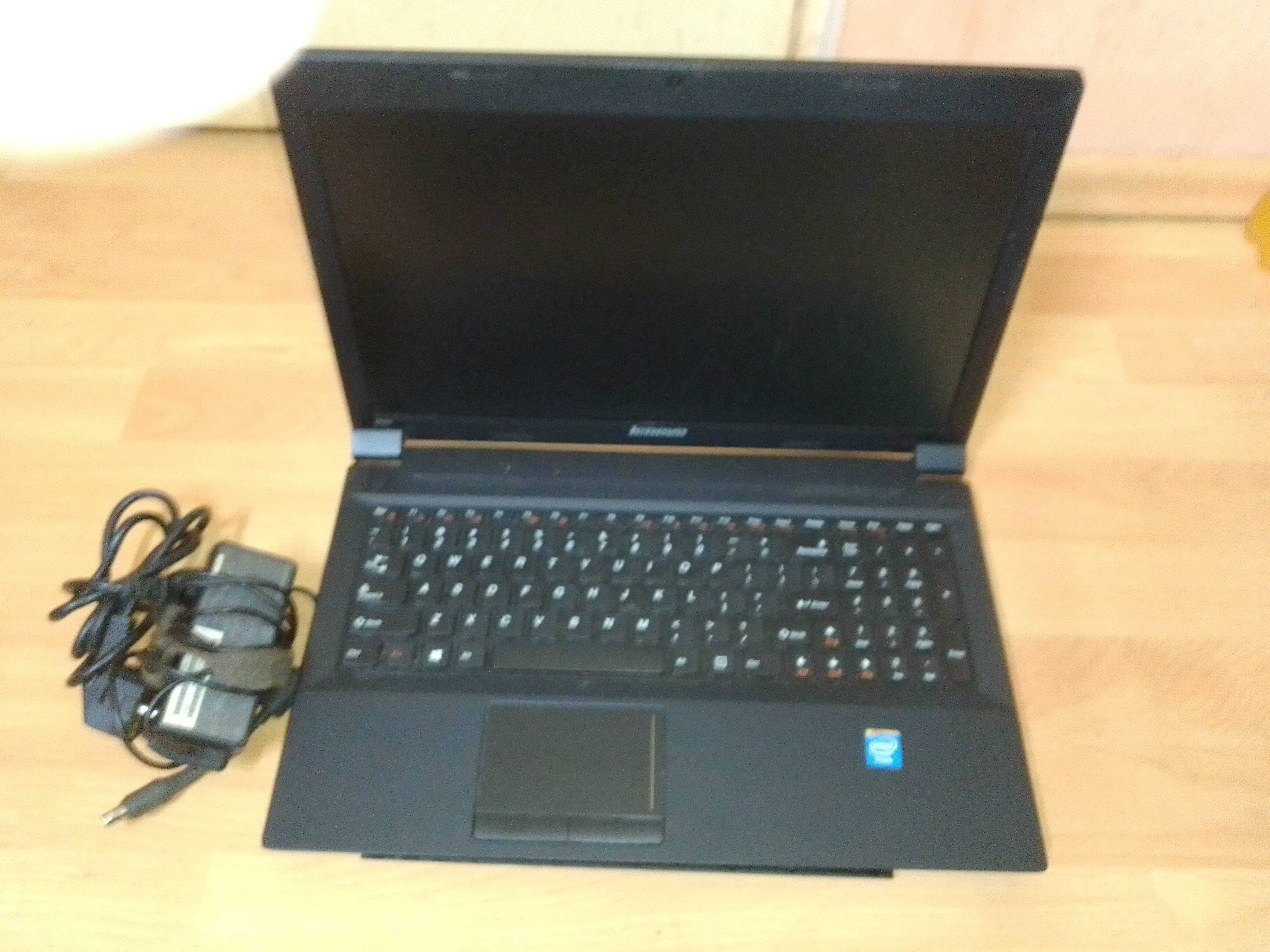 Lenovo 15cali,500gb 4gb ram