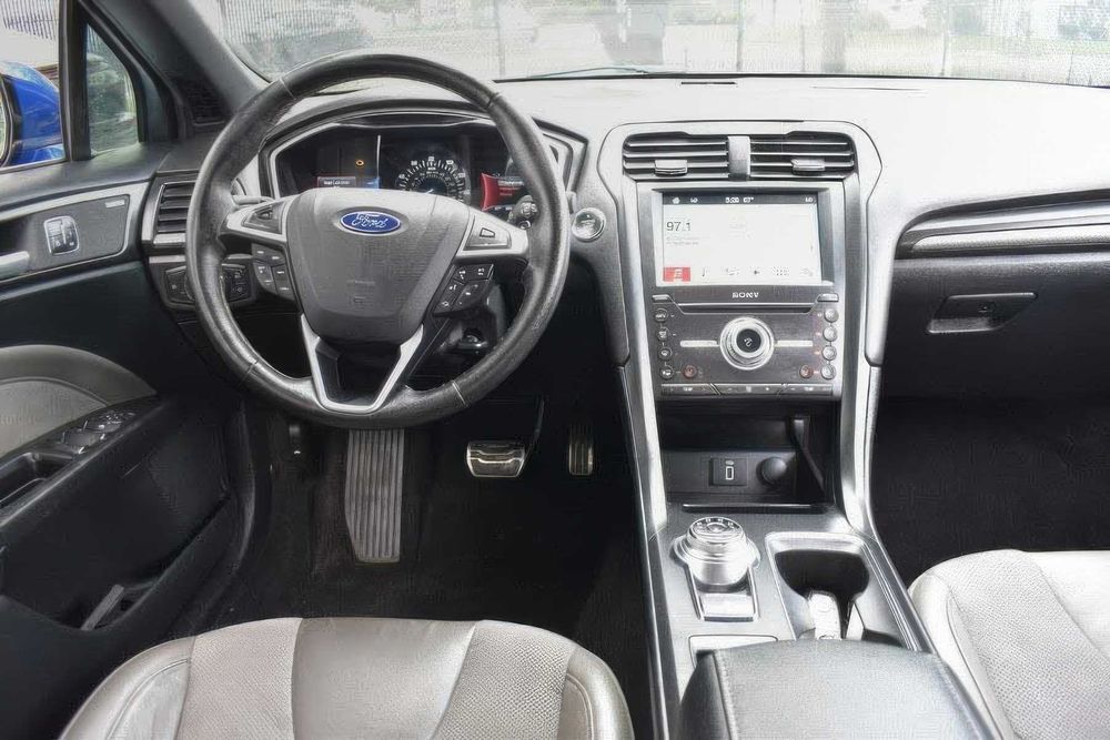 Ford Fusion Sport      2017