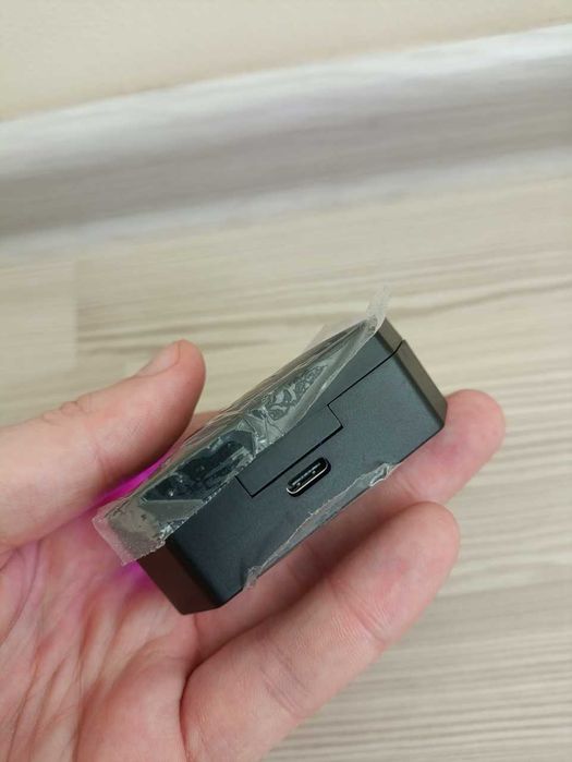 Бездротові навушники TWS - Х15 - у кейсі-павербанку (є нюанс)