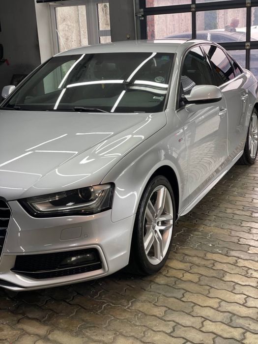 Audi A4 B8 2012 року, передній привід , дизельний двигун 2.0 TDI