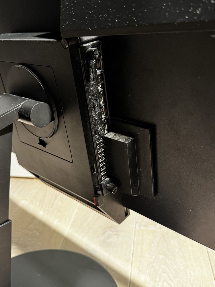 Monitor Lenovo ThinkCentre 21.5 cala