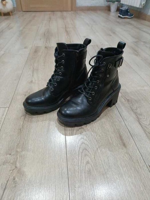 Czarne Botki Workery damskie rozmiar 37 firmy Potocki