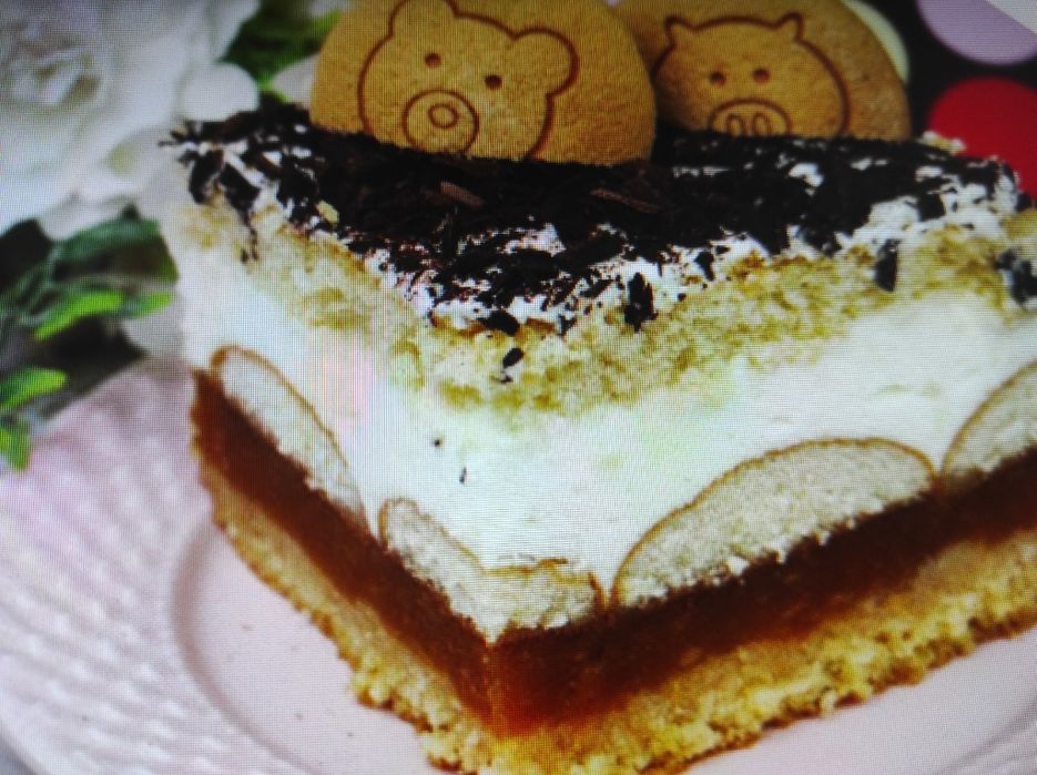 Domowe ciasta ciasteczka salatki na imprezę urodzinowy