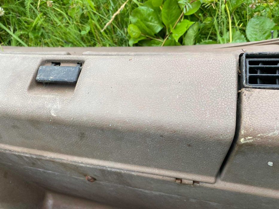 Кришка бардачка ВАЗ 2108 2109 класика жигули