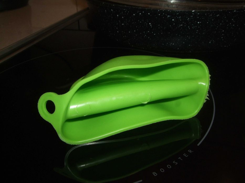 RĘKAWICE ŁAPKI KUCHENNE Silikonowe ochronne. Żaroodporne 2szt