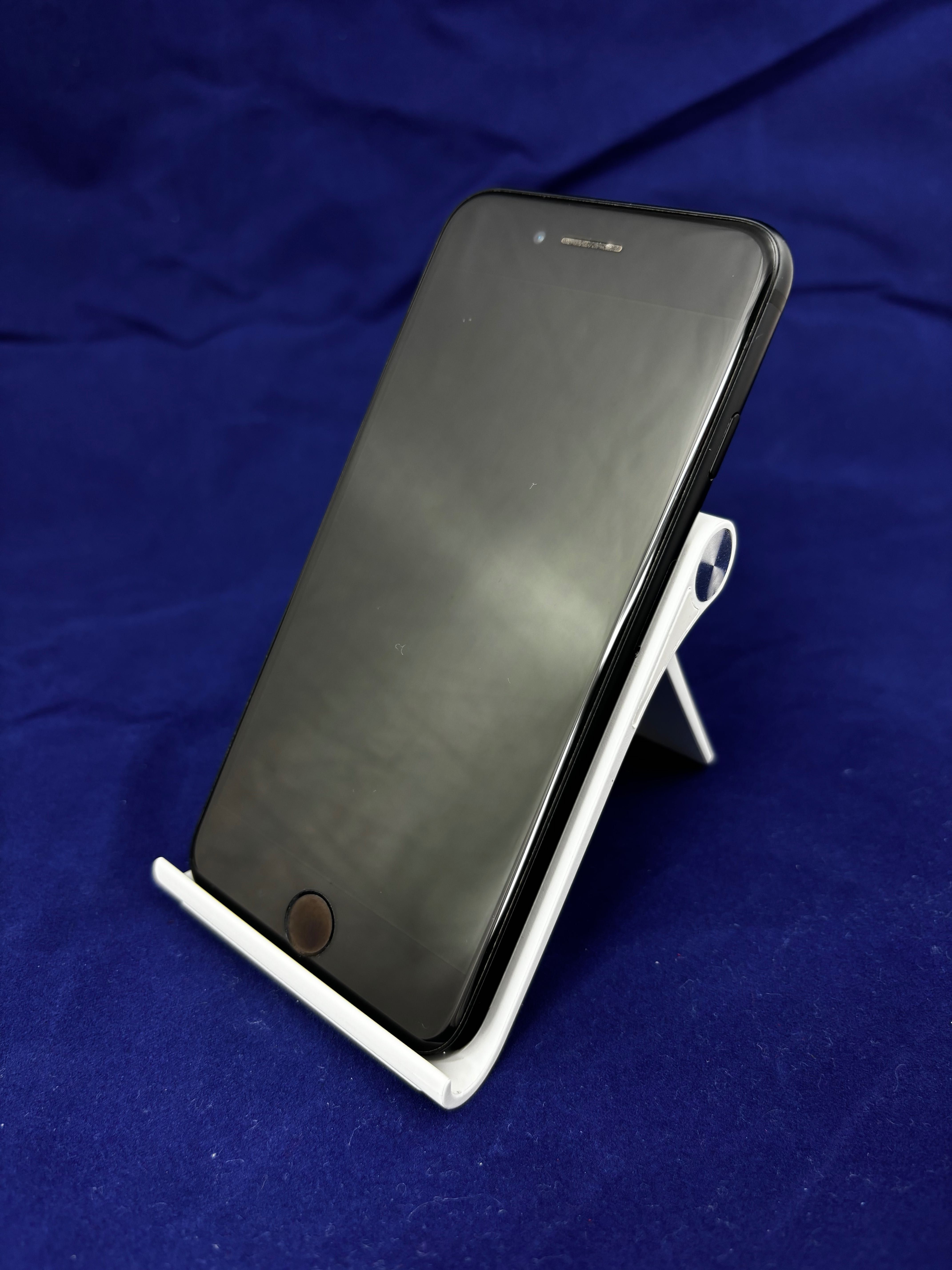 iPhone SE 2020 czarny 64GB idealny stan