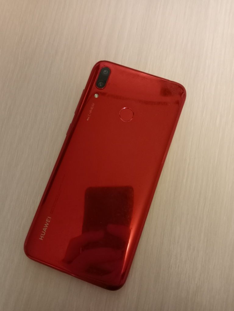 Смартфон Huawei Y7. 2019