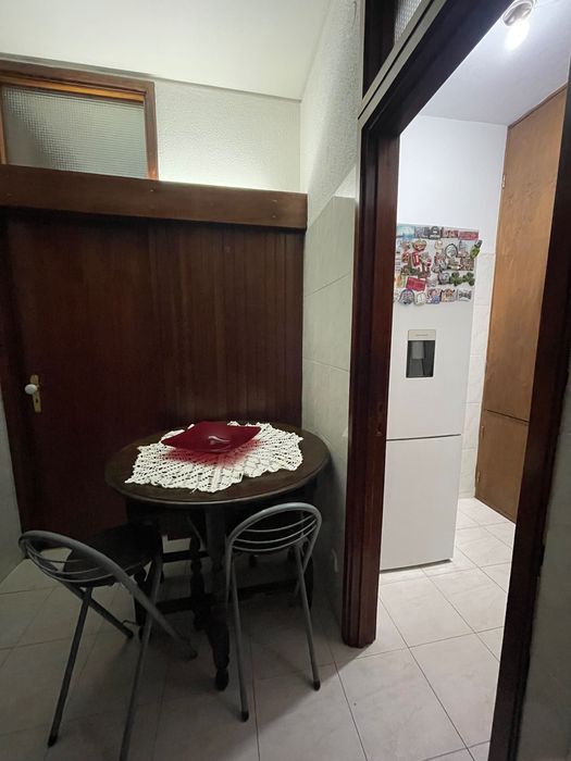 Quarto para arrendar – Porto (Santos Pousada)