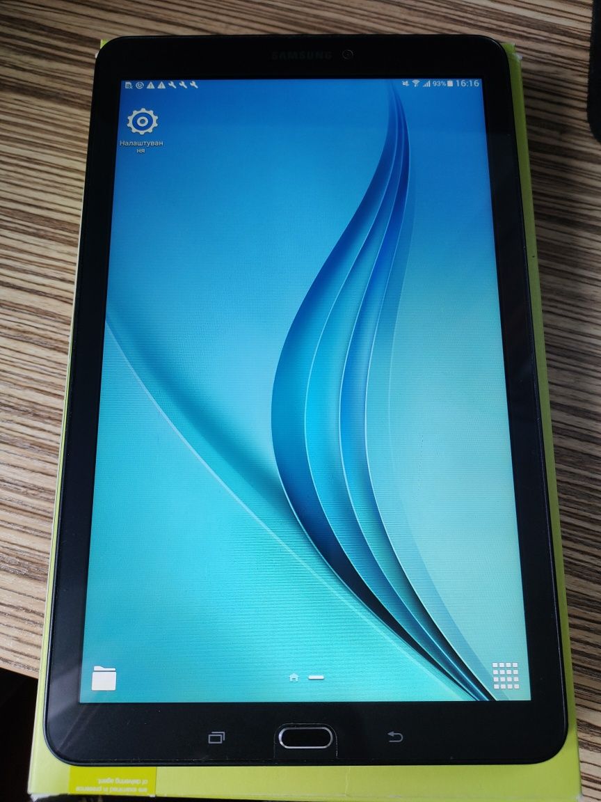 Планшет Samsung galaxy tab e