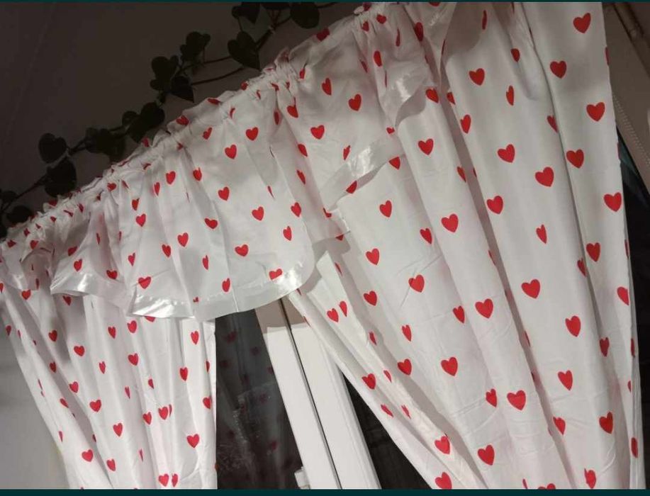 Komplet zasłon w serduszka 160x400cm walentynki