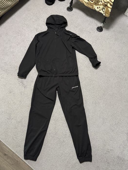 Armani костюм плащовка