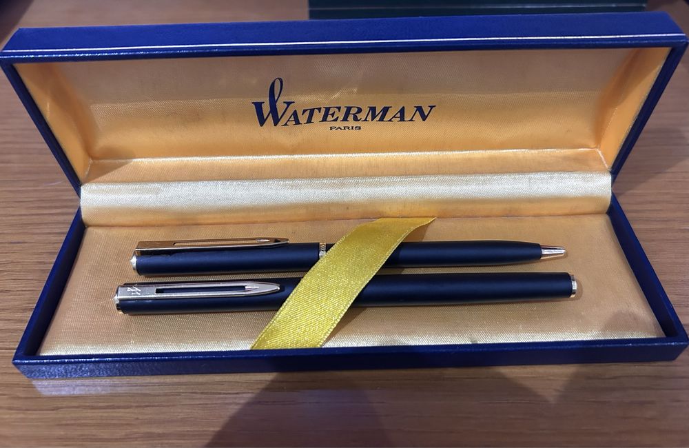 Canetas diversas novas