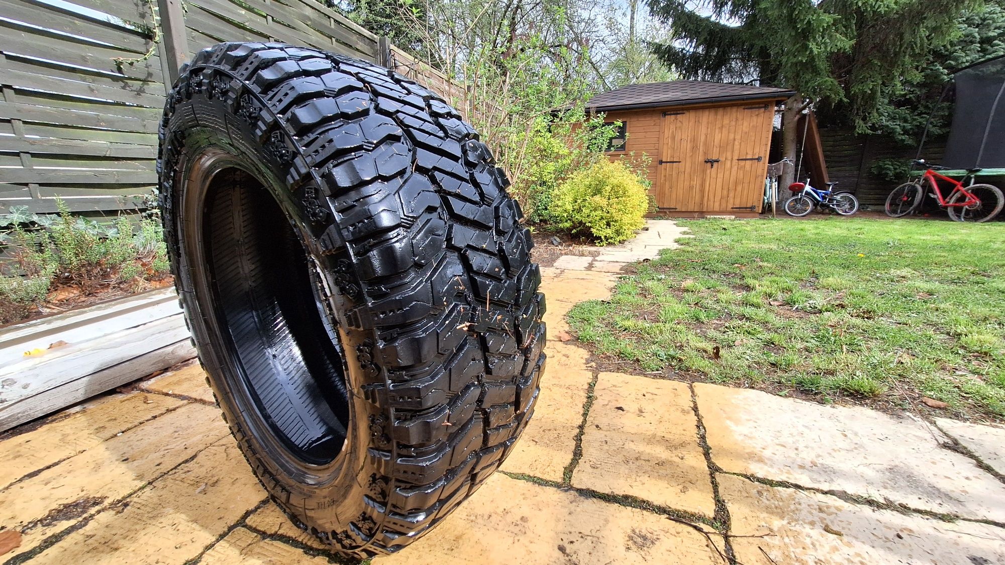 4x opony Radar Renegade RT+ 295/60/r20 - z 2021 roku 
295/60R20295/60R