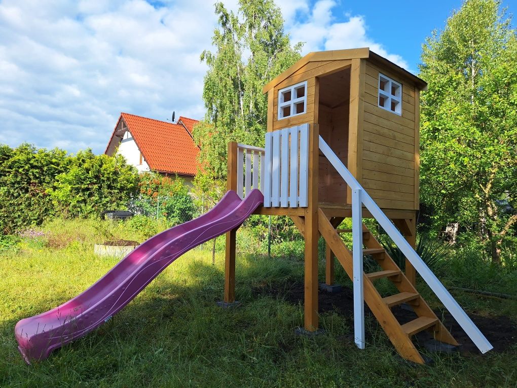 Domek Wiktor vol.2 plac zabaw dla dzieci zjezdzalnia huśtawki domek