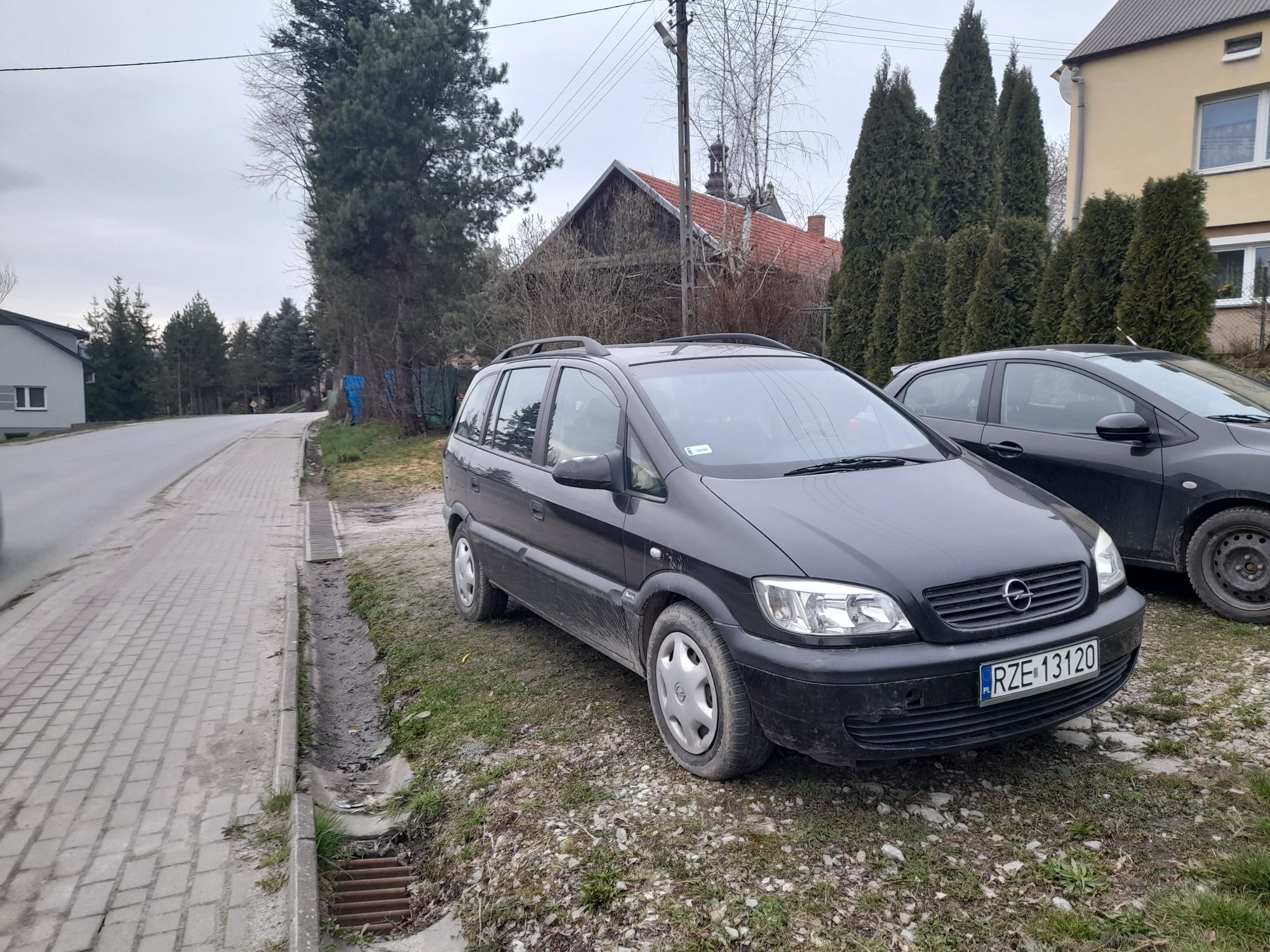 Opel Zafira 2.0 dtj