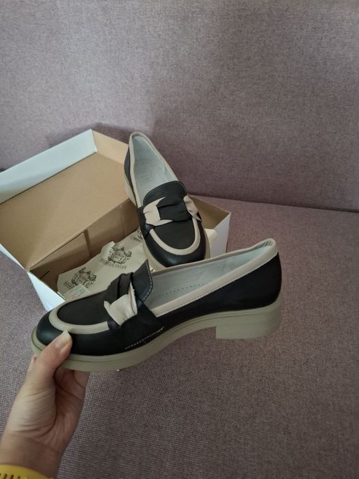 Туфлі лофери жіночі шкіряні  41 розмір