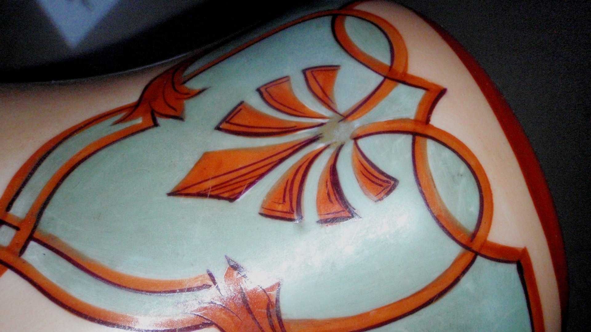 Secesja - korpus lampy naftowej z lat 1900 - 1920 .