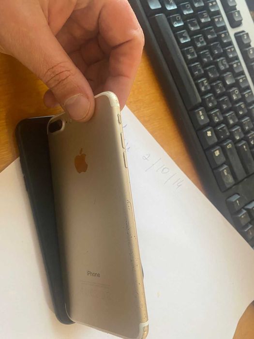 Продам /обміняю Айфон 7 плюс