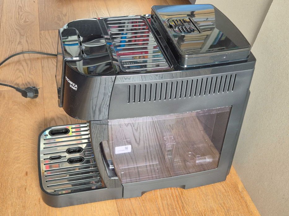 Ekspres do kawy Delonghi Magnifica Start ECAM 220.60.B