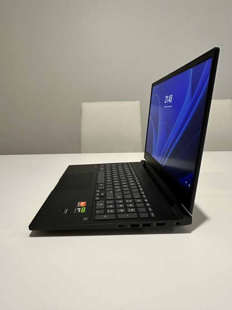 Portátil HP Victus 16 RTX 4060/AMD Ryzen 7 7840HS/16GB RAM/512GB SSD