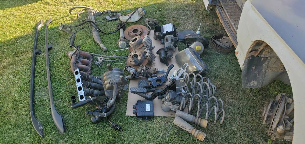 Продам впускний колектор vw passat b5 1.8 20 v adr