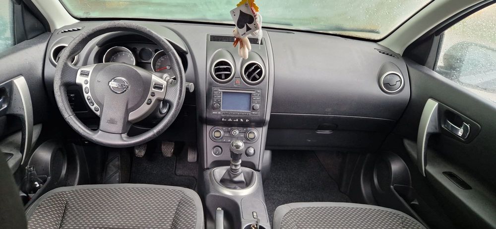 Nissan Qashqai + 2 2.0 benzyna Panorama kamera 7 osób 2009 R