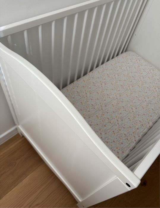 łóżeczko dziecięce Ikea Smagora + materac 120x60, białe łóżeczko
