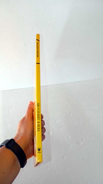 Vem e Abraça-me - Michal Snunit