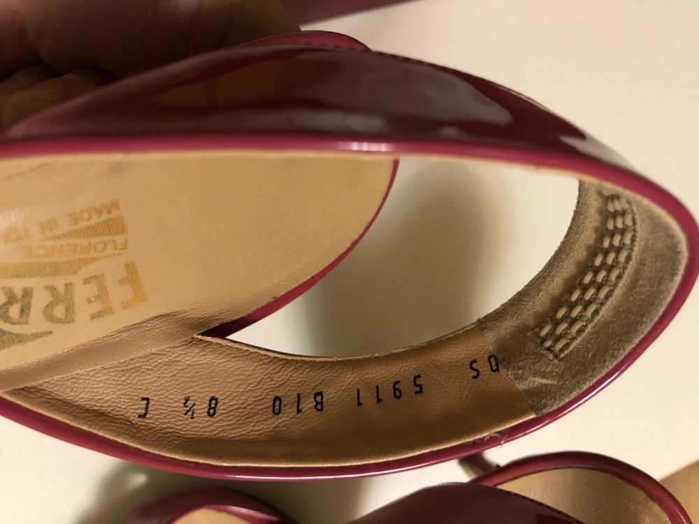 Босоножки Salvatore Ferragamo, оригинал