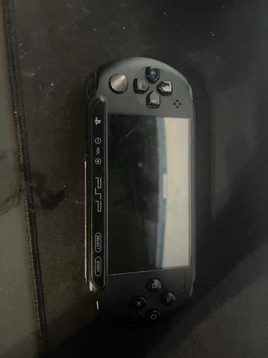 psp e1004 + gra invizimals + lego barman the video game + pokrowrowiec